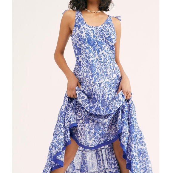 Free People Kikas Printed Midi Dress in Ivory - Picture 3 of 13